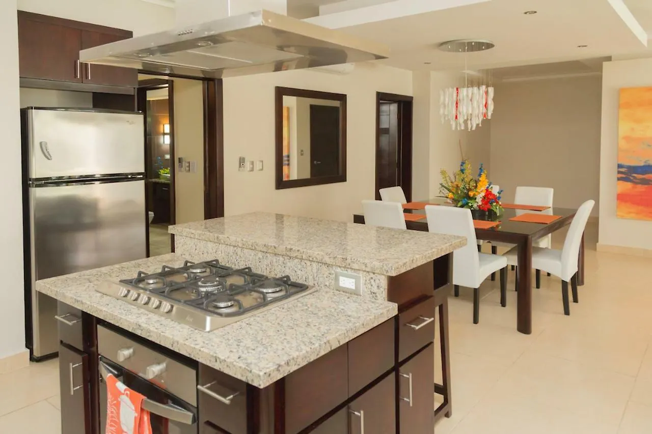 Costa Hermosa F101 Walk To The Beach Grocery Dining Free Wifi Apartment Punta Cana